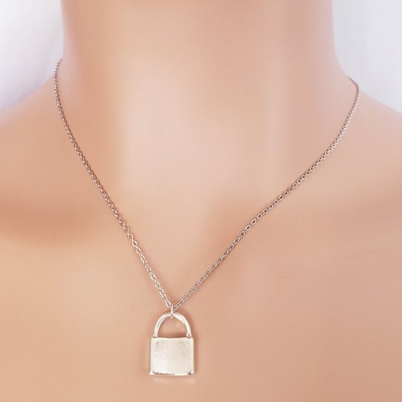 Silver Lock Necklace - Picture 1 of 1